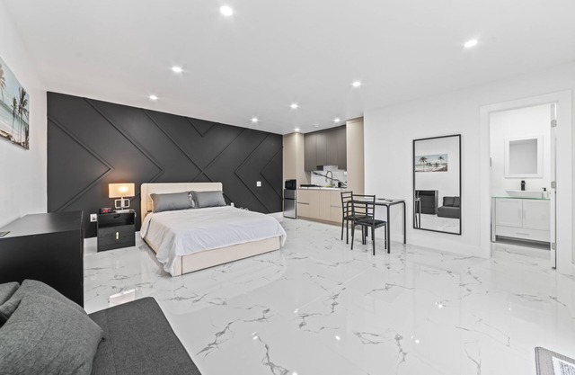 XL Luxury Room. Luxurious studio retreat with sleek designs.