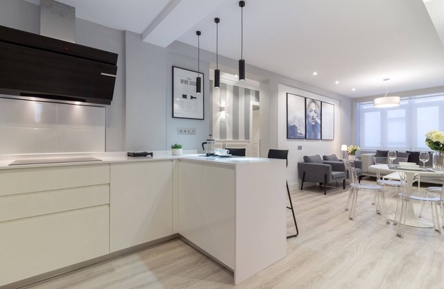 XPCE SOHO MALAGA REFURBISHED APARTMENT IN TRENDY NEIGHBORHOOD