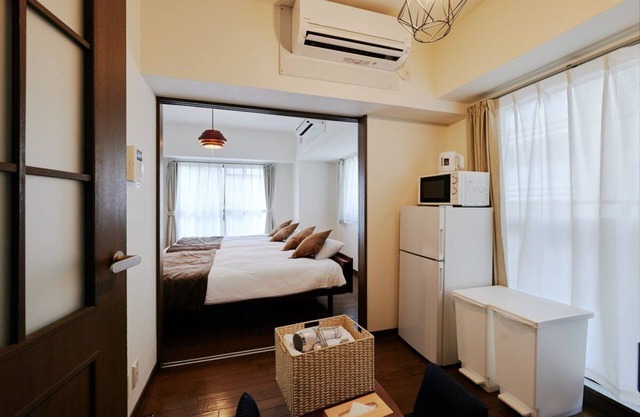 XS24 XROSS STAY Namba10