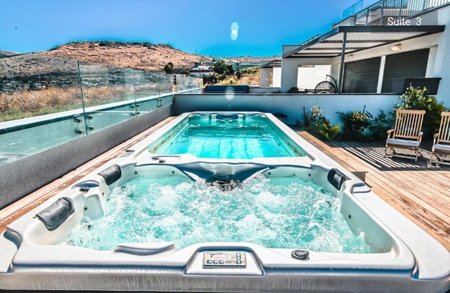 YalaRent Magdala Resort- Luxury Suites with Pool or Jacuzzi with Sea View