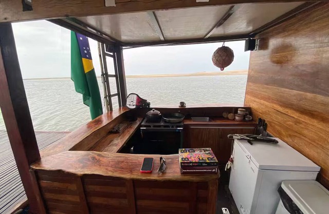 Yara Floating Villa Floating Inn