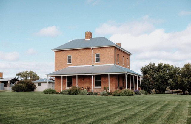 Yarras Homestead - Luxury Accommodation just minutes from Bathurst CBD