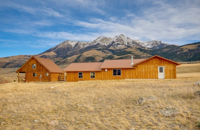 Yellowstone Lodge w/Game Room & Panoramic Views