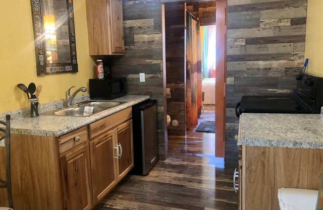 Yellowstone Tiny house- Valley Village