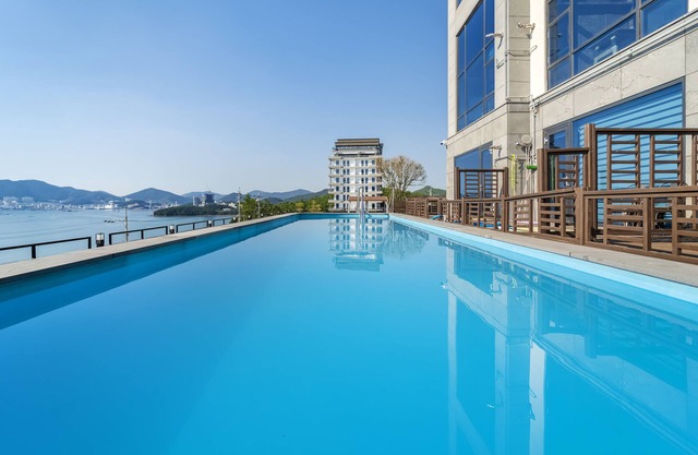 Yeosu Sunset Hostel and Pension