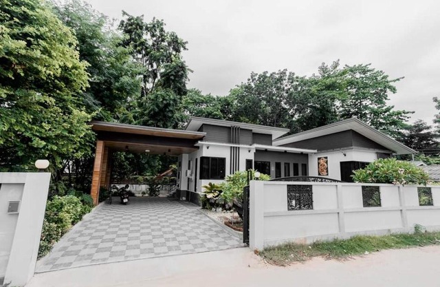 Ying Yang House Sawankhalok