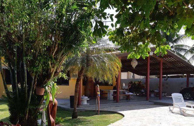 You will be enchanted with the formation of coral and rock pools in Barra