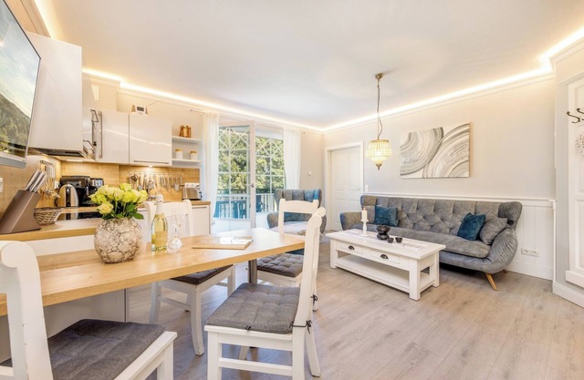 Your 5-star apartment in the Villa Strandblick with 2 bedrooms offers space