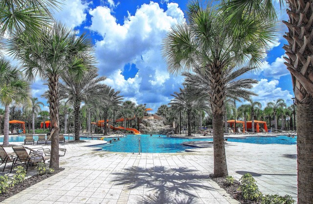 Your Gateway to Paradise: 2025 Florida Escapes!