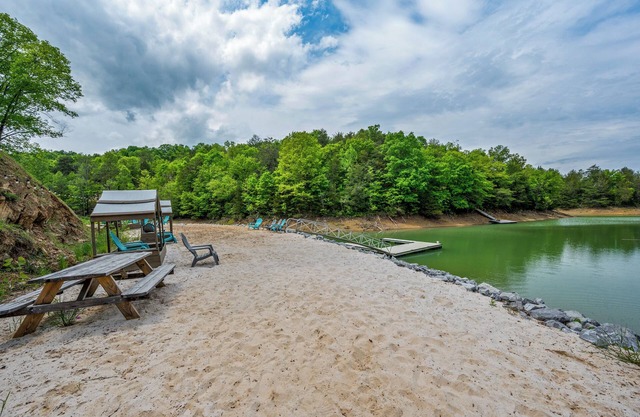 Your Lake Escape! Pet-Friendly Cabin with Game Loft