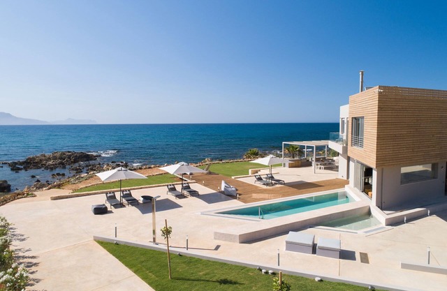 Your Private Retreat by the beach, with Heated Pool