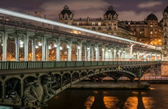 YOUR SOLUTION TO A LUXURY STAY- 250M2 TOP LUXURY CHAMPS ELYSEES