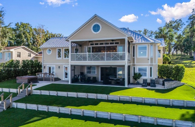 You’ve found the most luxurious lakefront rental in Central Florida!