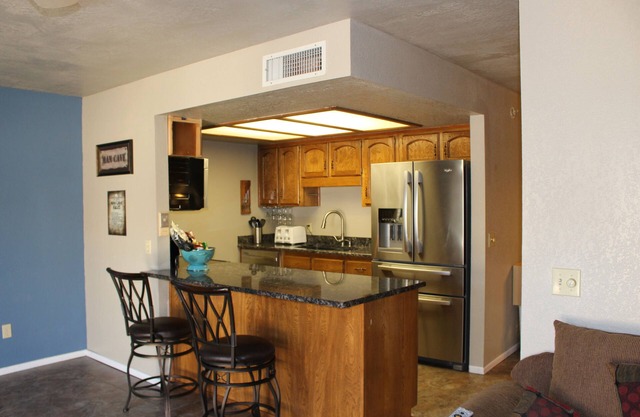 Yuma Az Getaway Fully furnished 3 bedroom 2 1/2 bath Town-home