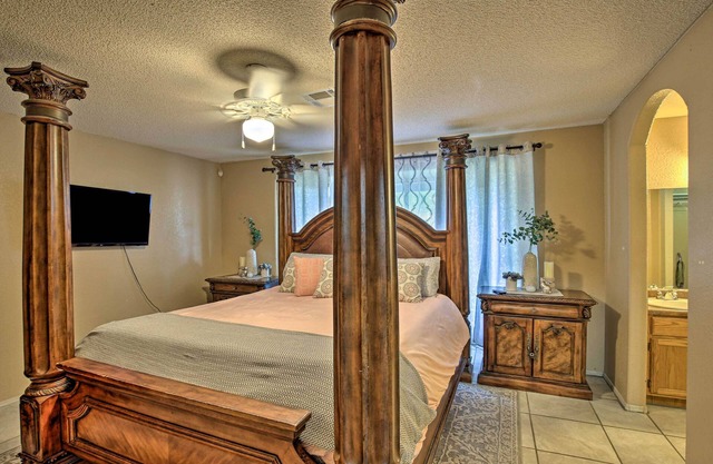 Yuma Retreat w/Fire Pit in a Golf Course Mecca!