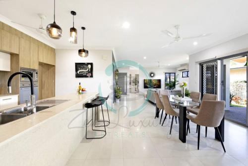 Zenhouse: Prestigous 4-BR Display Home in Muirhead