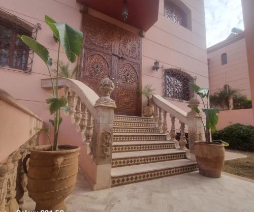 Zine Villa Guest House