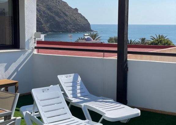 Carboneras Apartment | Ático Cabo de Gata con Terraza, Jacuzzi y vistas al mar