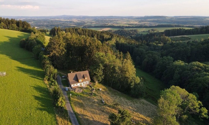 Vrchlabi Cottage | Útulný byt v přízemí rodinného domu.