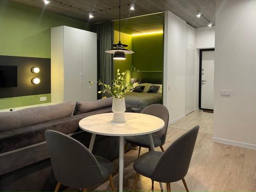 Maliyevtsy Apartment | Апартаменти-студія, ЦЕНТР, біля Либідь Плаза, включено опалення