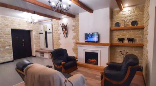 Kamenets-Podol'skiy Apartment | Гетьманські палати , Старе місто, 2 спальні, балкон-тераса , 85 м кв