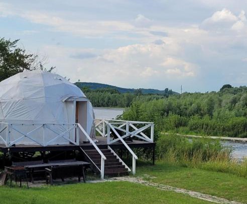 Kosuv Stary Other | Глемпінг Еко-сфера