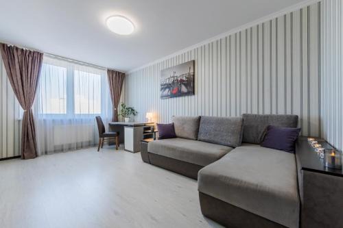 Dniprovs'kyi District Apartment | ЗАВВЖДИ СВІТЛО! 1 кЛюкс Подобово поряд м Чернігівська Дарниця ТЦ Серце Проспект МВЦ