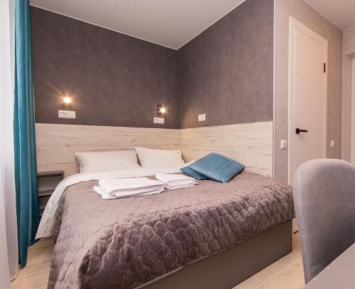 Dniprovs'kyi District Apartment | Затишні апартаменти на Воскресенці від MYFREEDOM