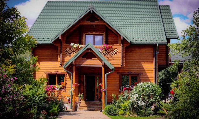 Verkhovyna Cabin | Карпатське Щастя