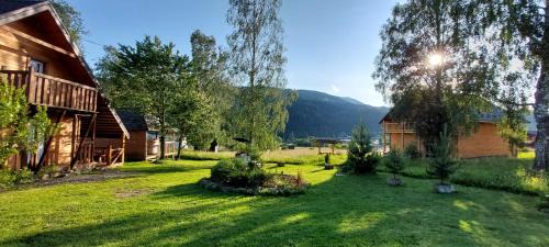 Verkhovyna Cabin | Кулуар Kuluar