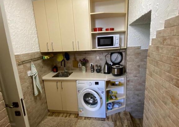 Chernovtsy Apartment | Лофт на площі філармонії