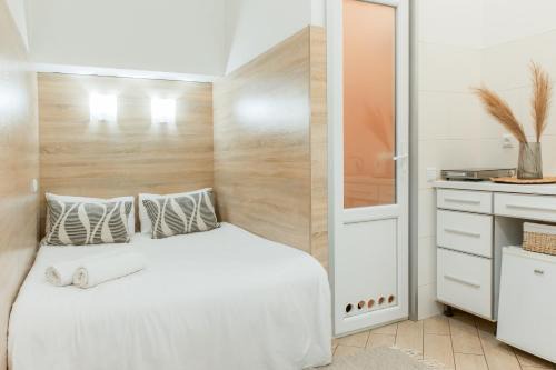 Lviv City Center Apartment | Невелика Квартира з ремонтом за СУПЕР ЦІНОЮ! біля Форуму