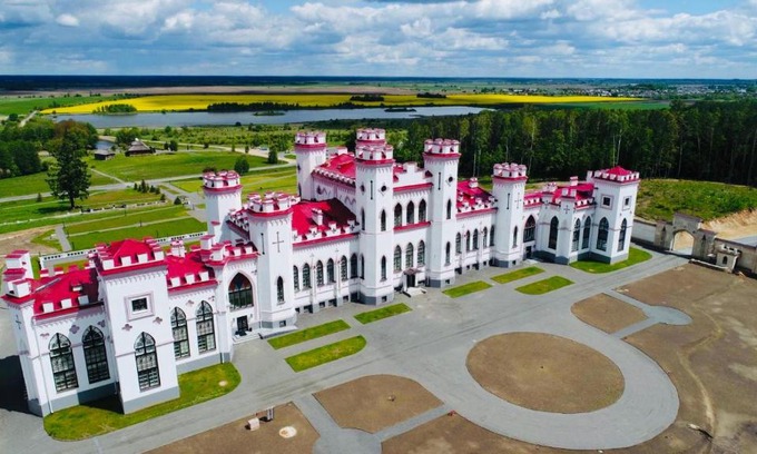 Kosava Hotel | Отель Пусловских Коссовский дворец