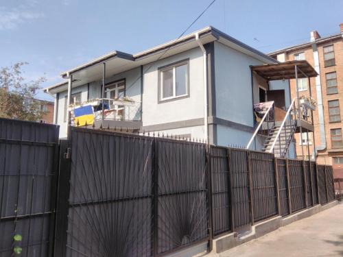 Cherkasy House | Отель "Swallow House"