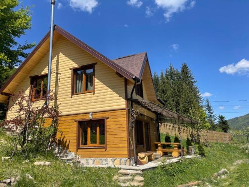 Tatariv Villa | Панорама Маґура 2к