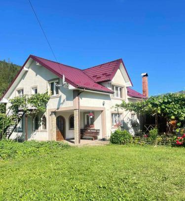 Jasienow House | Світанок у горах