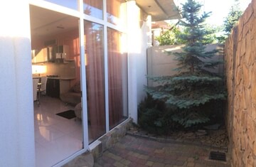 Petropavlivs'ka Borshchahivka House | Таунхаус 99 in Петропавловская Борщаговка