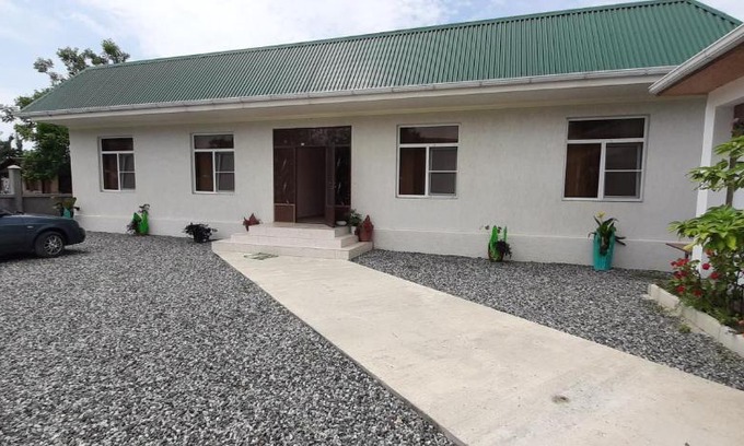 Alakhadzi House | У Сусанны