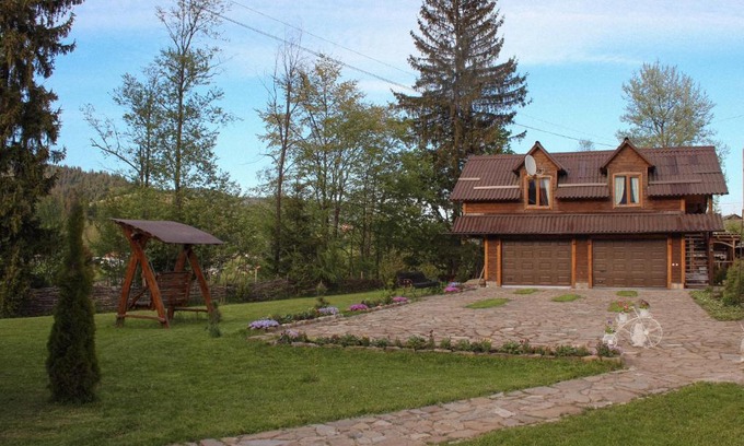 Verkhovyna Cabin | Чорногірський Вітер