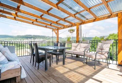 Hosen Villa | אחוזת מלכי ישראל לשומרי שבת וכשרות