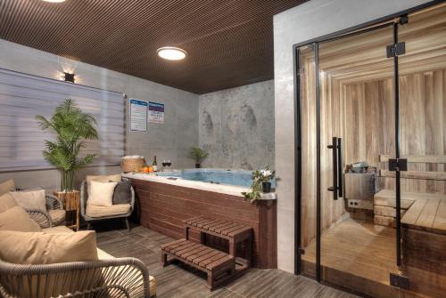 Safed Old City Apartment | אצולת אכסוף - Echsof