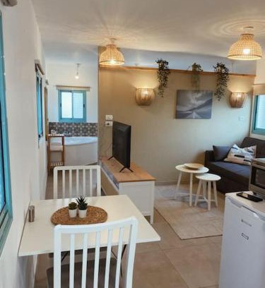 Eliad House | בקתה במטע מושב אליעד