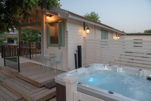 Meona Cabin | הבקתה של רינת