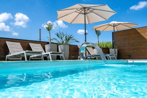 Mateh Asher Apartment | הפנינה הרומנטית - 2 צימרים מהממים עם ג'קוזי ובריכה משותפת