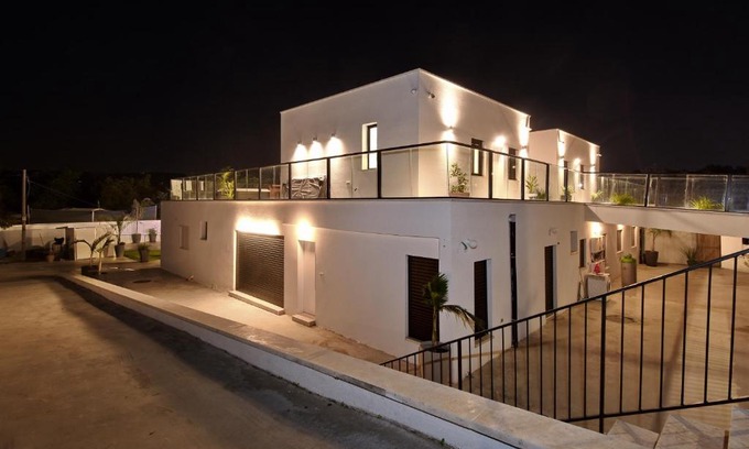 Amka Villa | קולינה וארדה