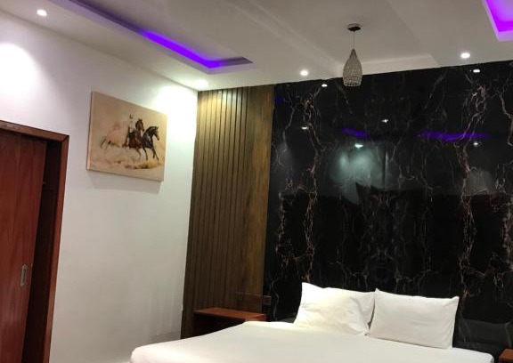 Jizan Ski Chalet | شاليهات ليالي السعادة