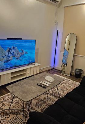 Al Khobar Apartment | شقة فاخرة بتصميم انيق - دحْول ذاتي