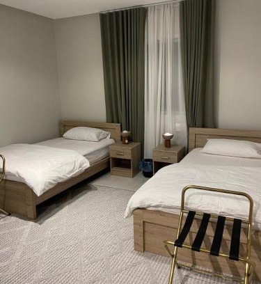 Al Ulaya Apartment | شقة فخمة بسريرين مفرد Self-entry