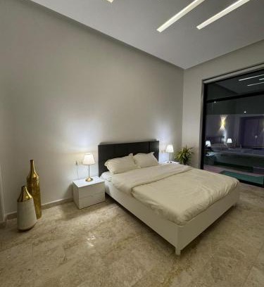 Unaizah Ski Chalet | لاڤانا