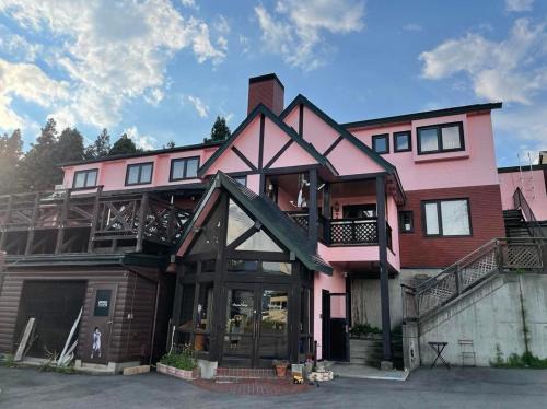 Inawashiro Bed & Breakfast | アルパインロッジ